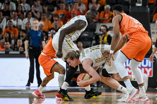 重视市场细 重视市场细